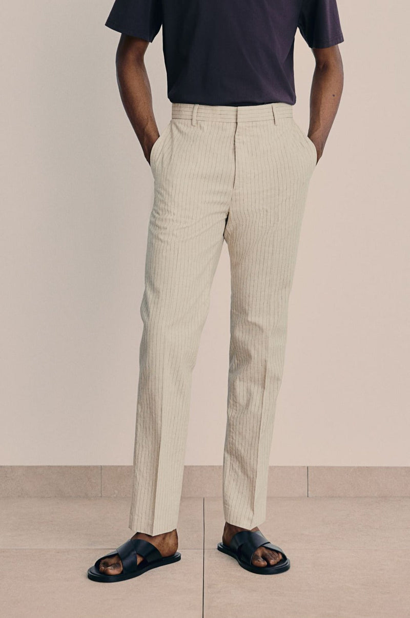 Calça Chino Slim Spacial Classy da Old Money 